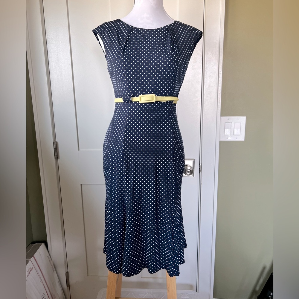 Dress barn, beautiful blue polkadot dress women’s size 4 with belt.
